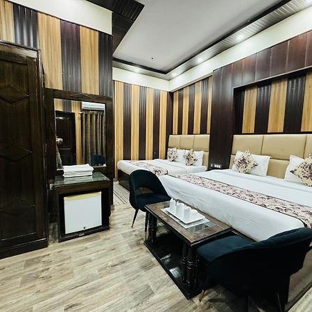 Hotel Radiance 德里 外观 照片