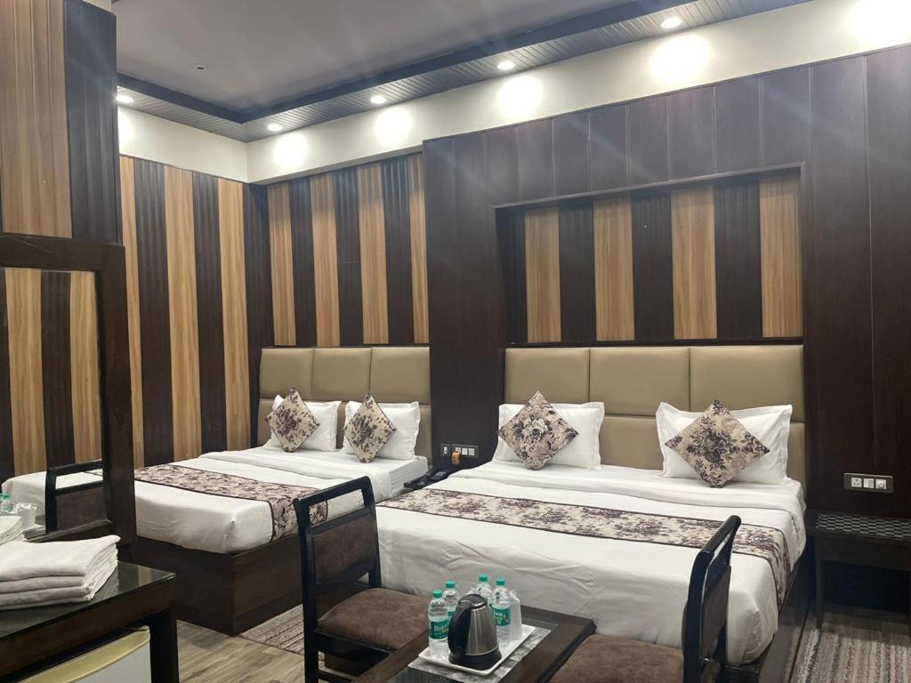 Hotel Radiance 德里 外观 照片