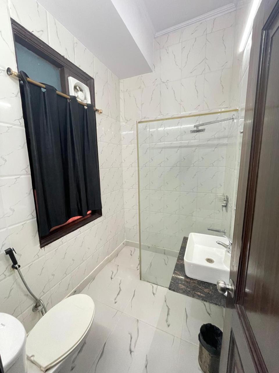 Hotel Radiance 德里 外观 照片