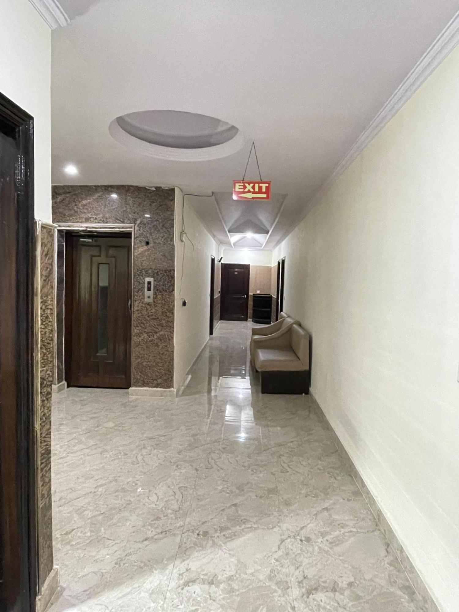 Hotel Radiance 德里 外观 照片